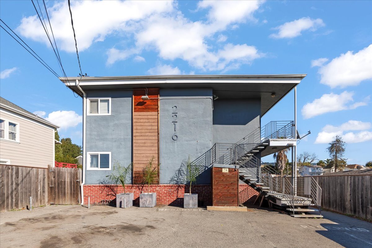 2216 E 23rd St, Oakland, CA for Sale