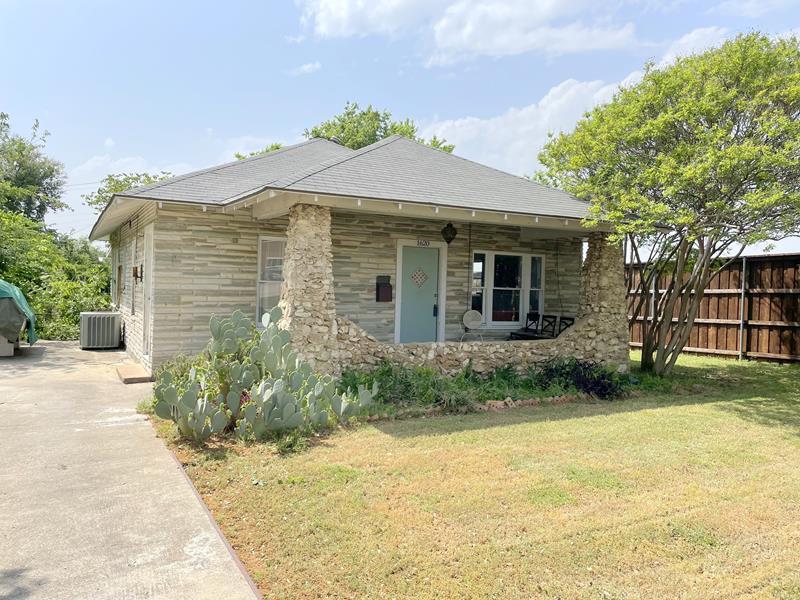 1620 Enderly Pl, Fort Worth, TX for Rent