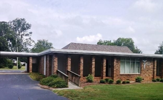 111 W Pine Grove Rd, Fair Play, SC for Sale