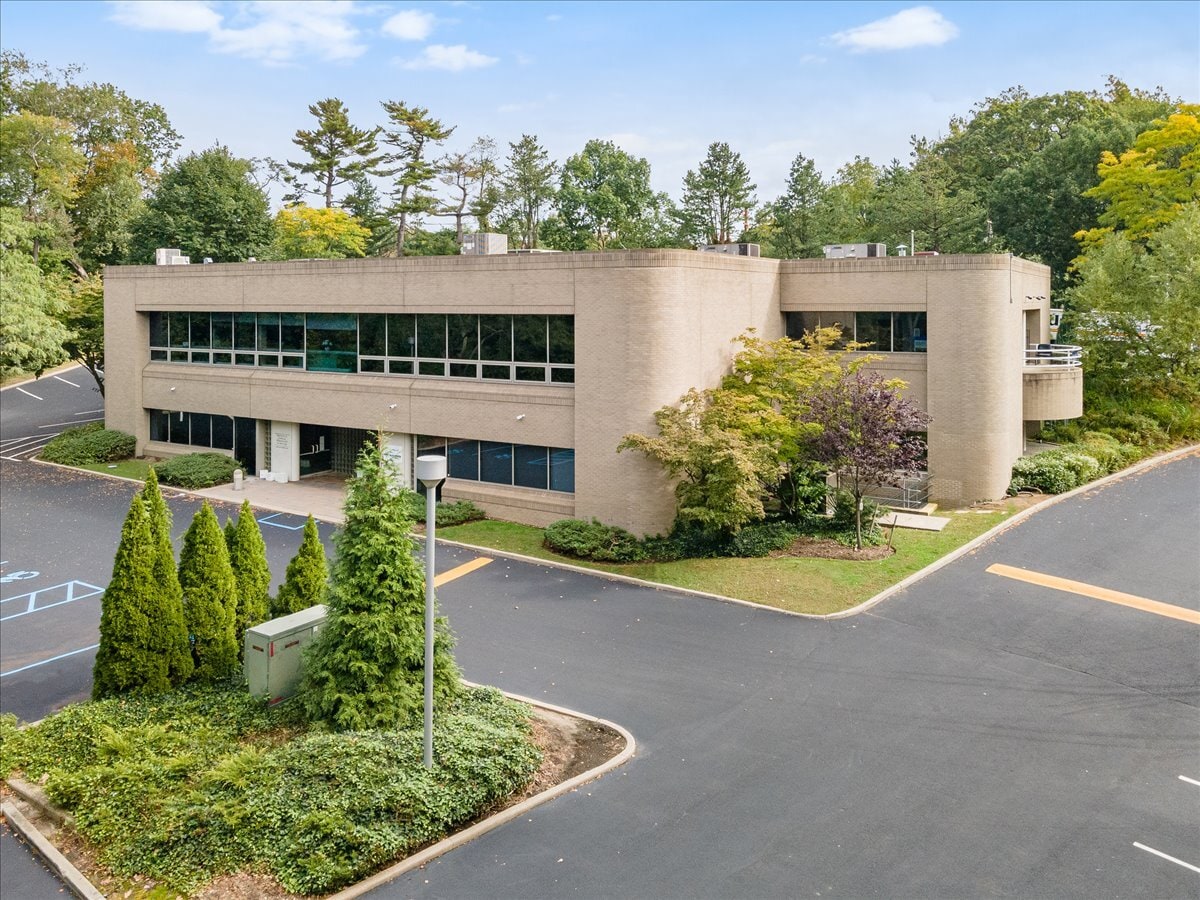 3111 New Hyde Park Rd, New Hyde Park, NY for Rent