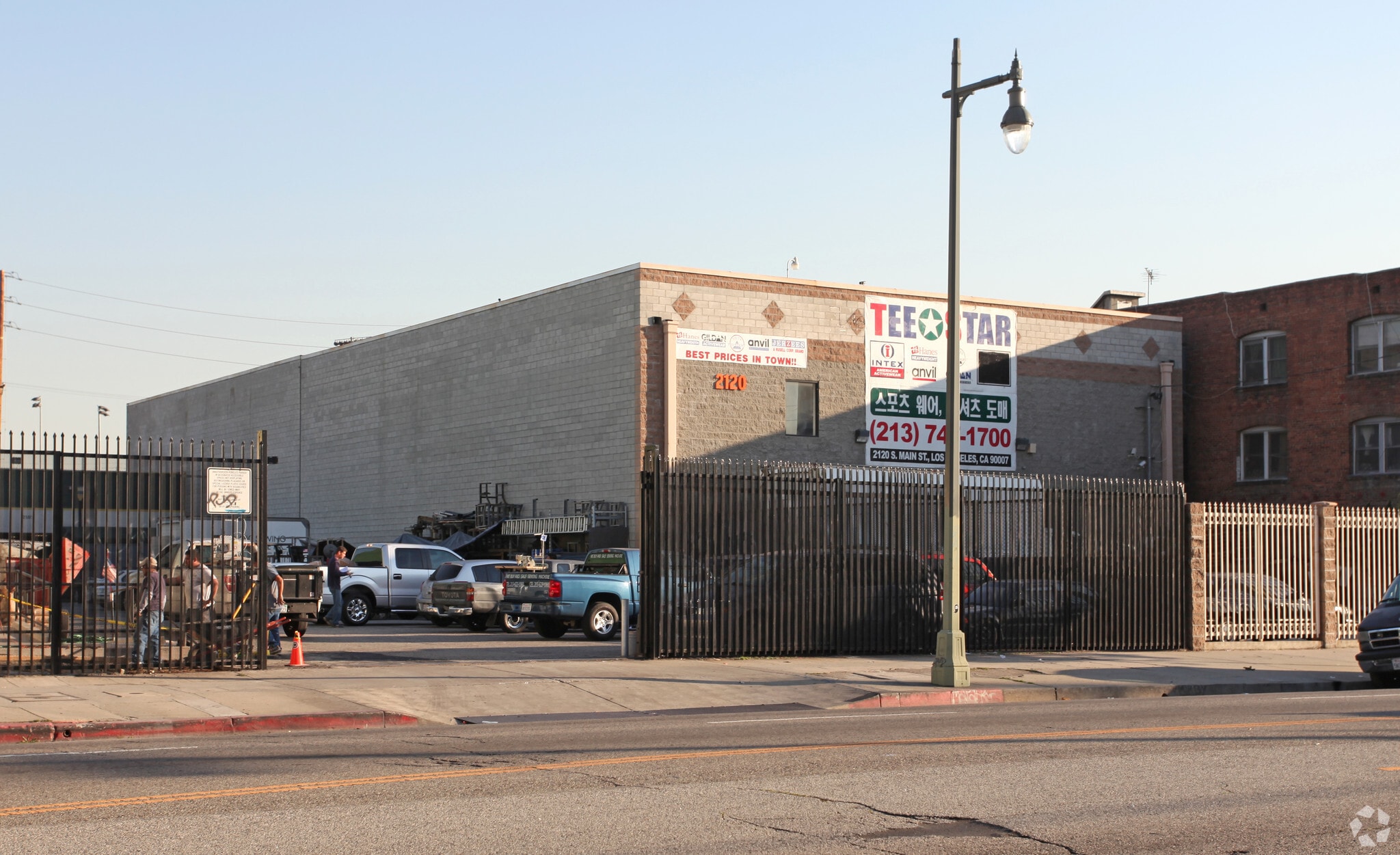 2120 S Main St, Los Angeles, CA for Rent