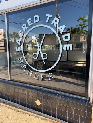 Jacksonville, FL Retail - 15 E 7th St