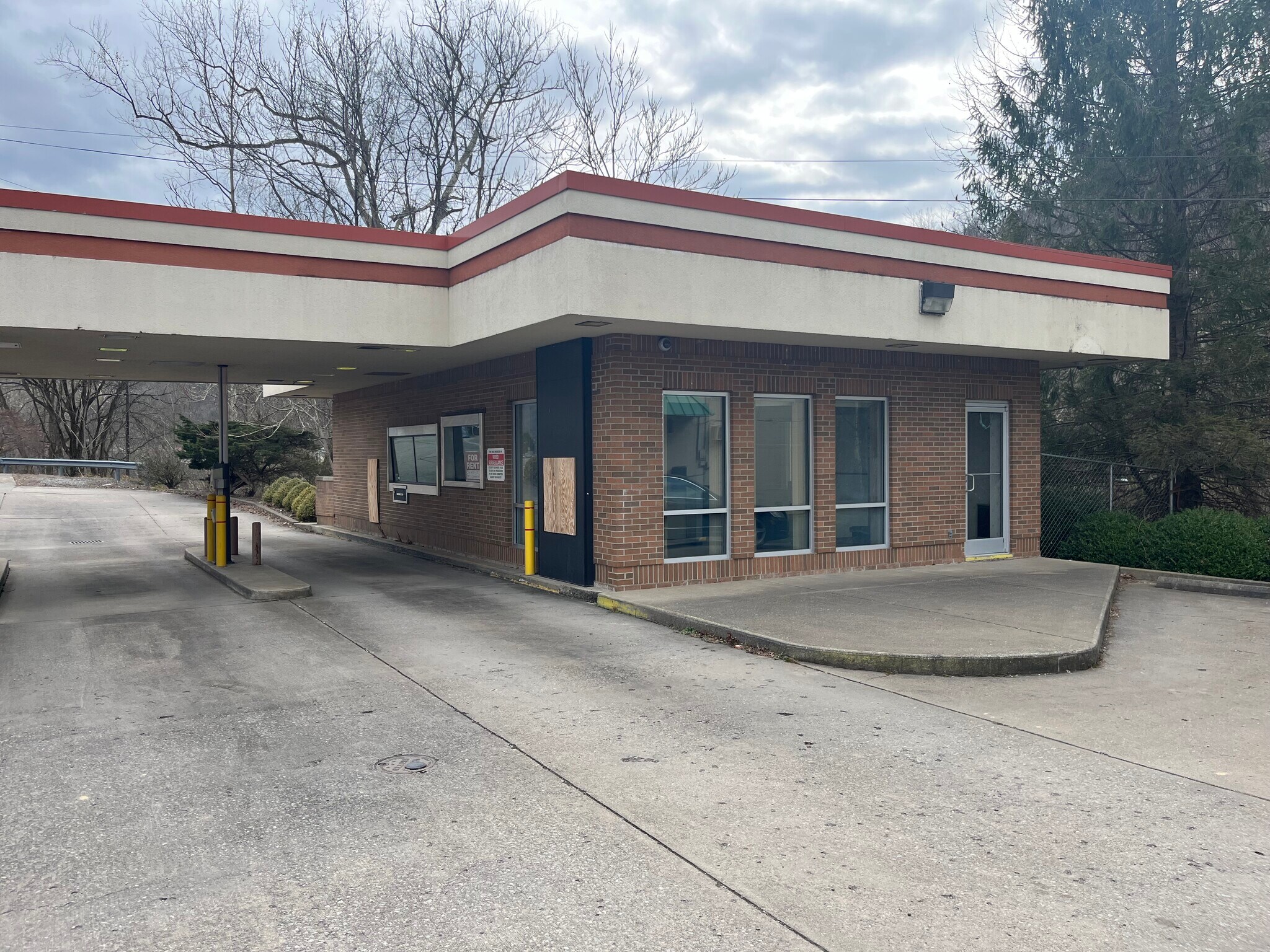 373 W Main St, Sutton, WV for Rent