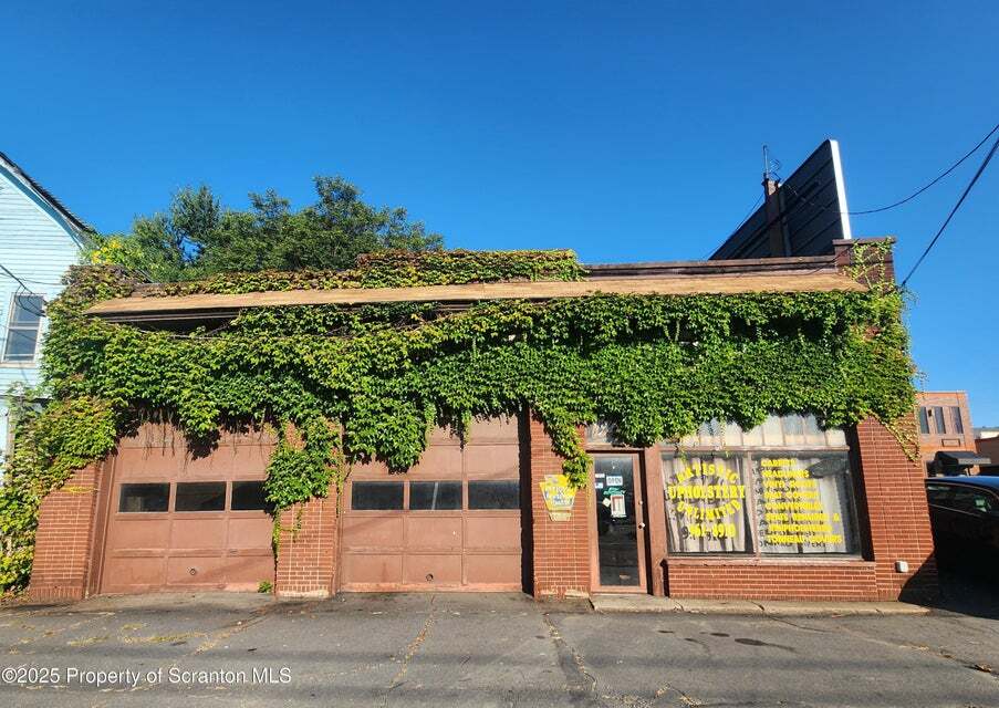 1323 N Main Ave, Scranton, PA for Sale