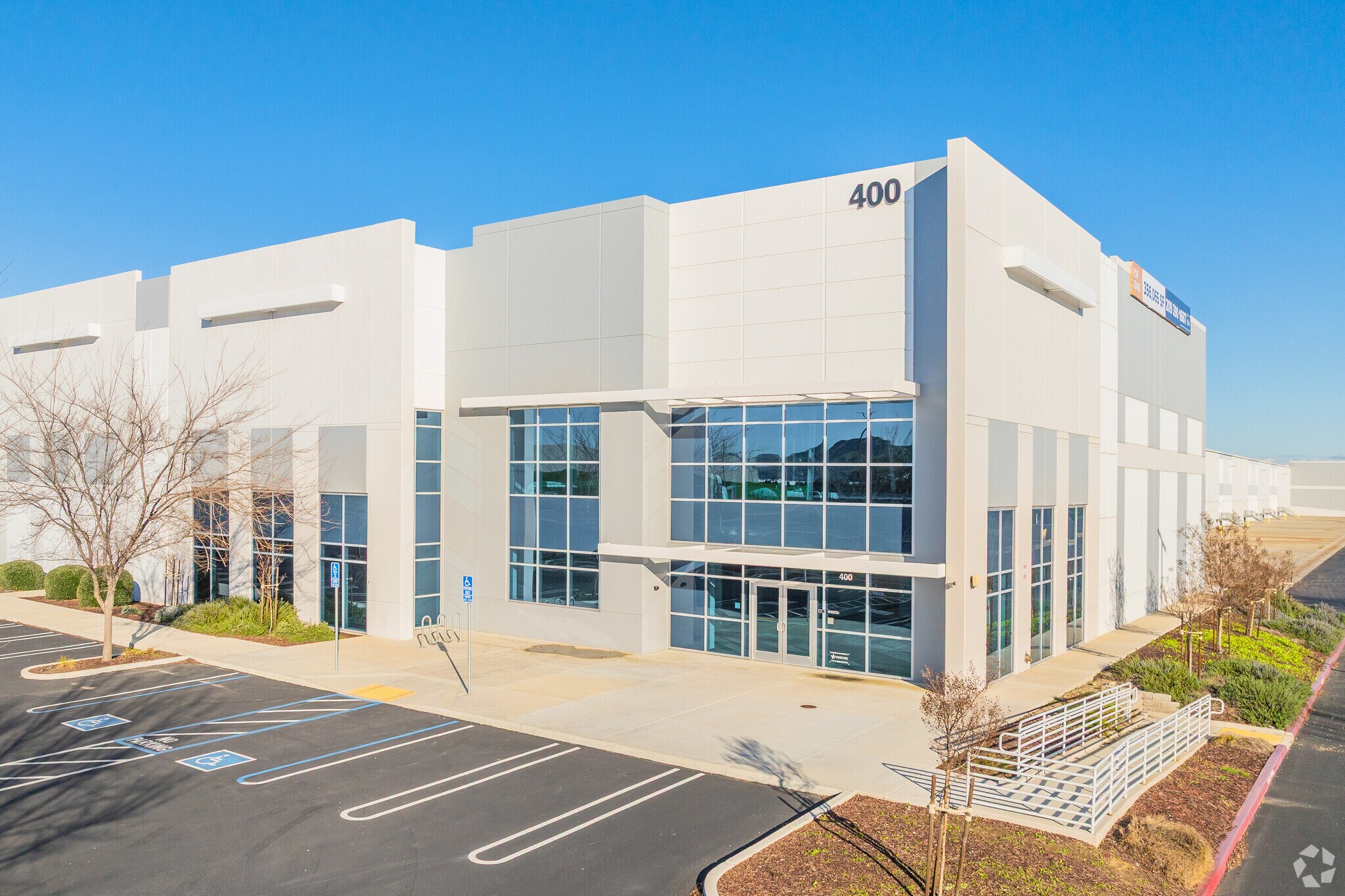 400 Park Center Dr, Patterson, CA for Rent