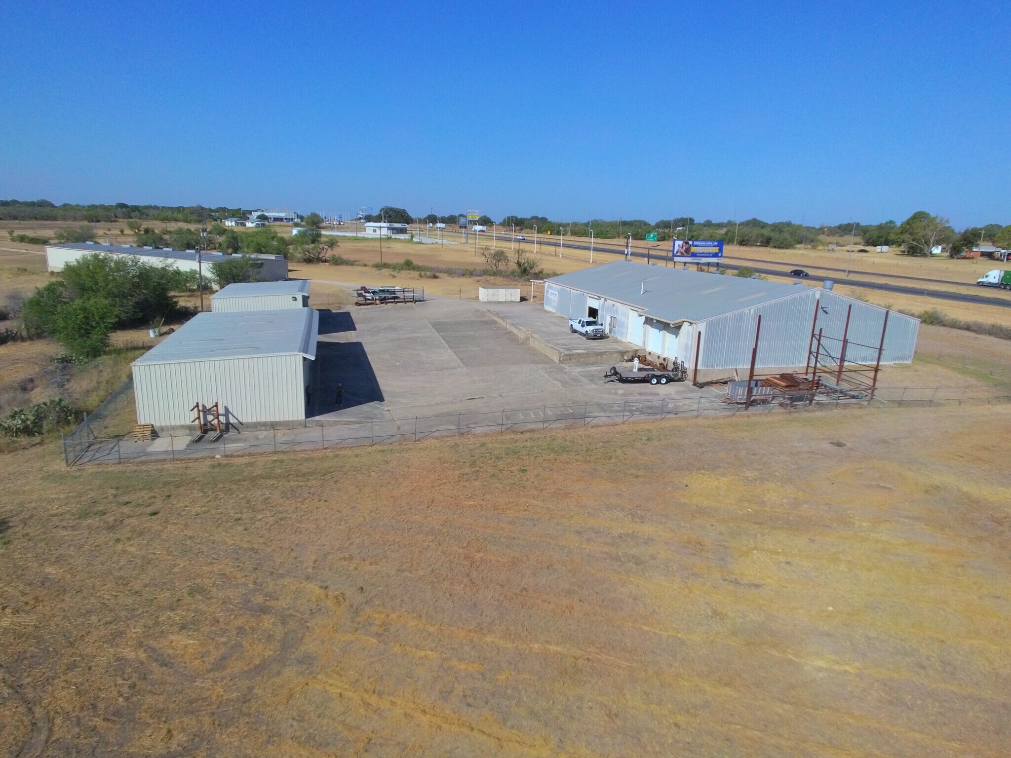 161 County Road 777, Devine, TX for Sale