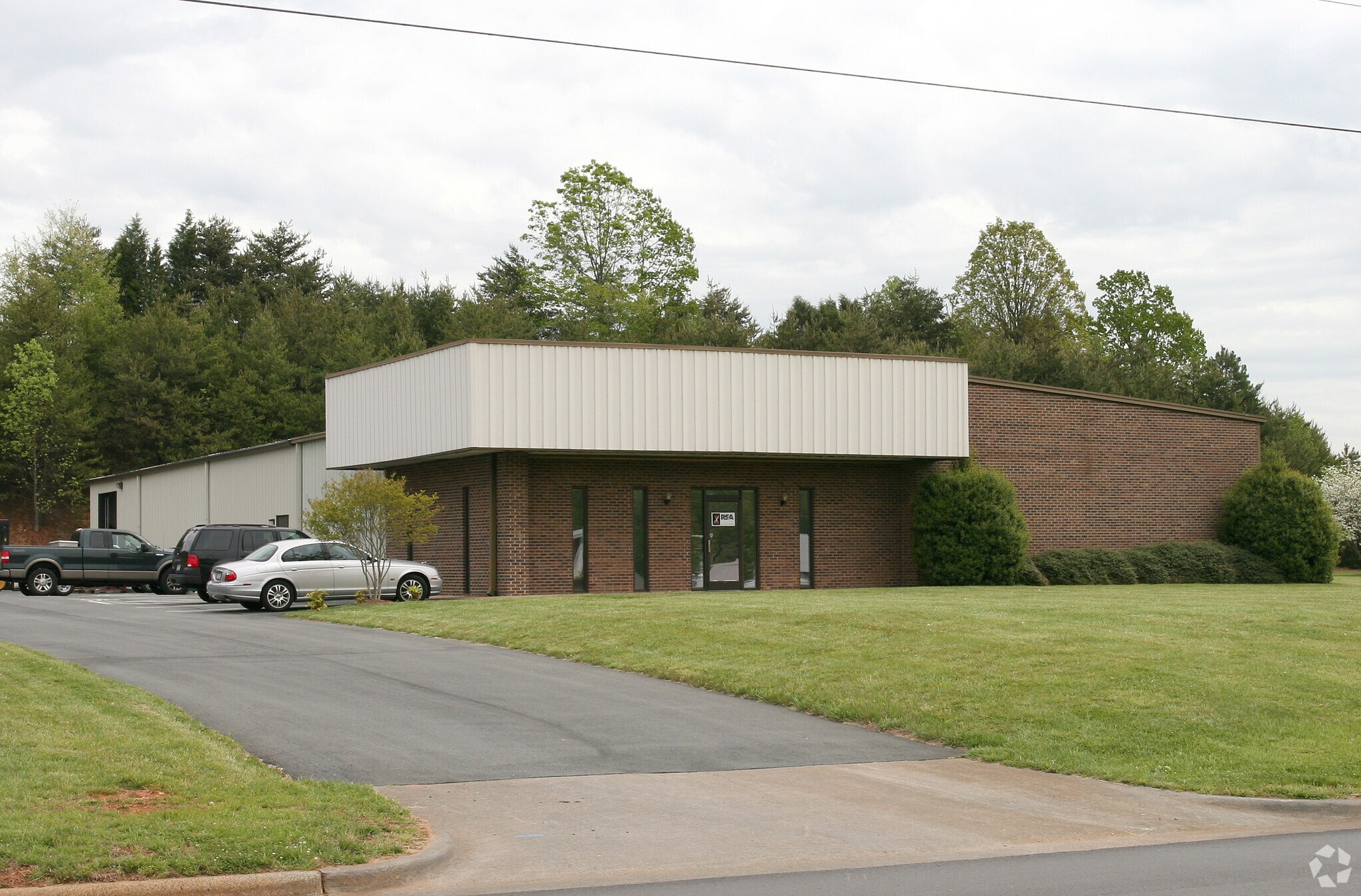 465 Forum Pky, Rural Hall, NC for Rent
