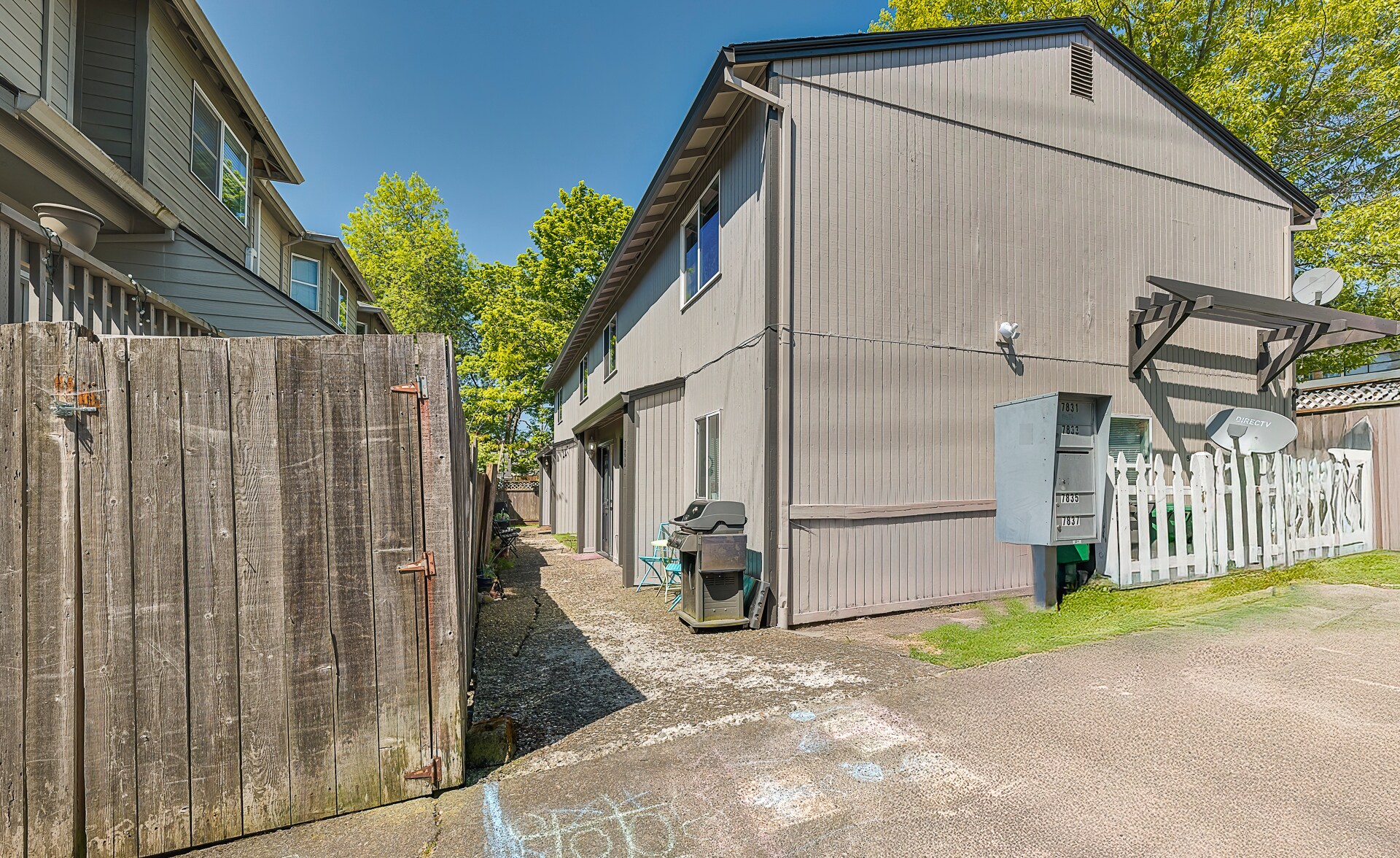 7831 SW 34th Ave, Portland, OR for Sale
