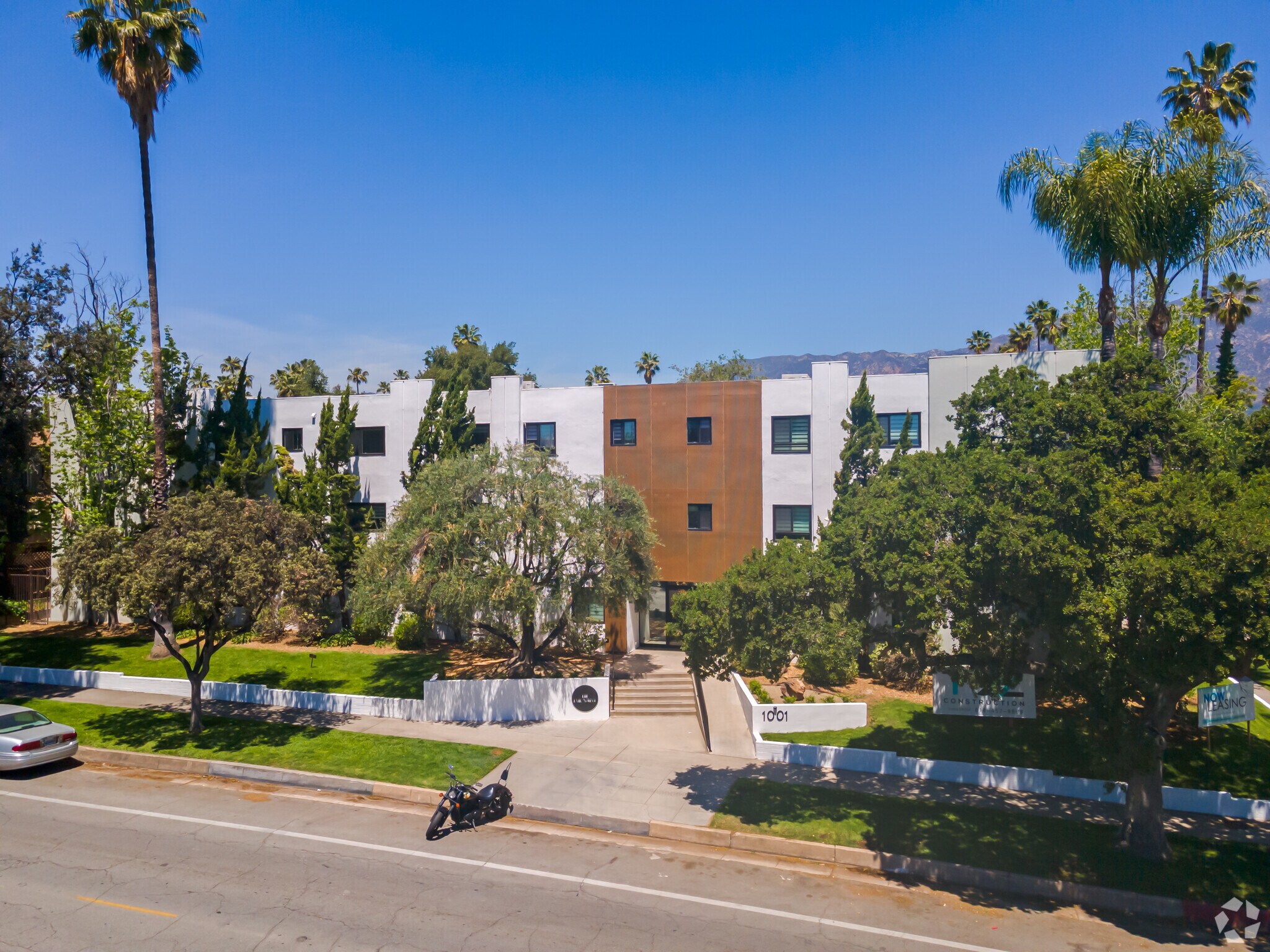 1001 E Villa St Pasadena, CA 91106 MultiFamily Property for Lease on