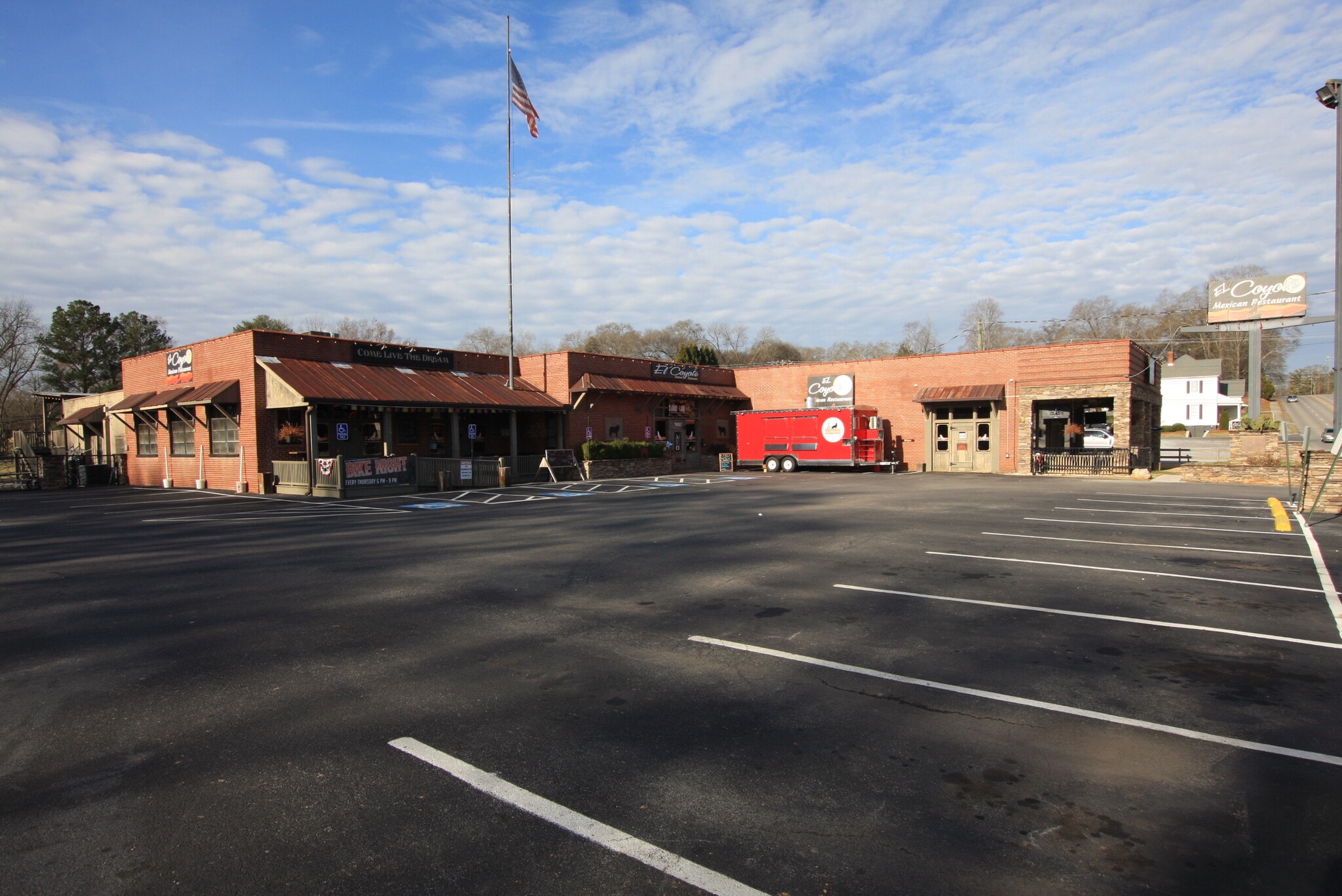 217 W Elm St, Rockmart, GA for Sale