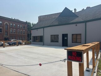 Chicago, IL Freestanding - 958 N California Ave