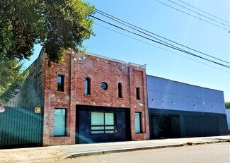 800-804 N El Centro Ave  