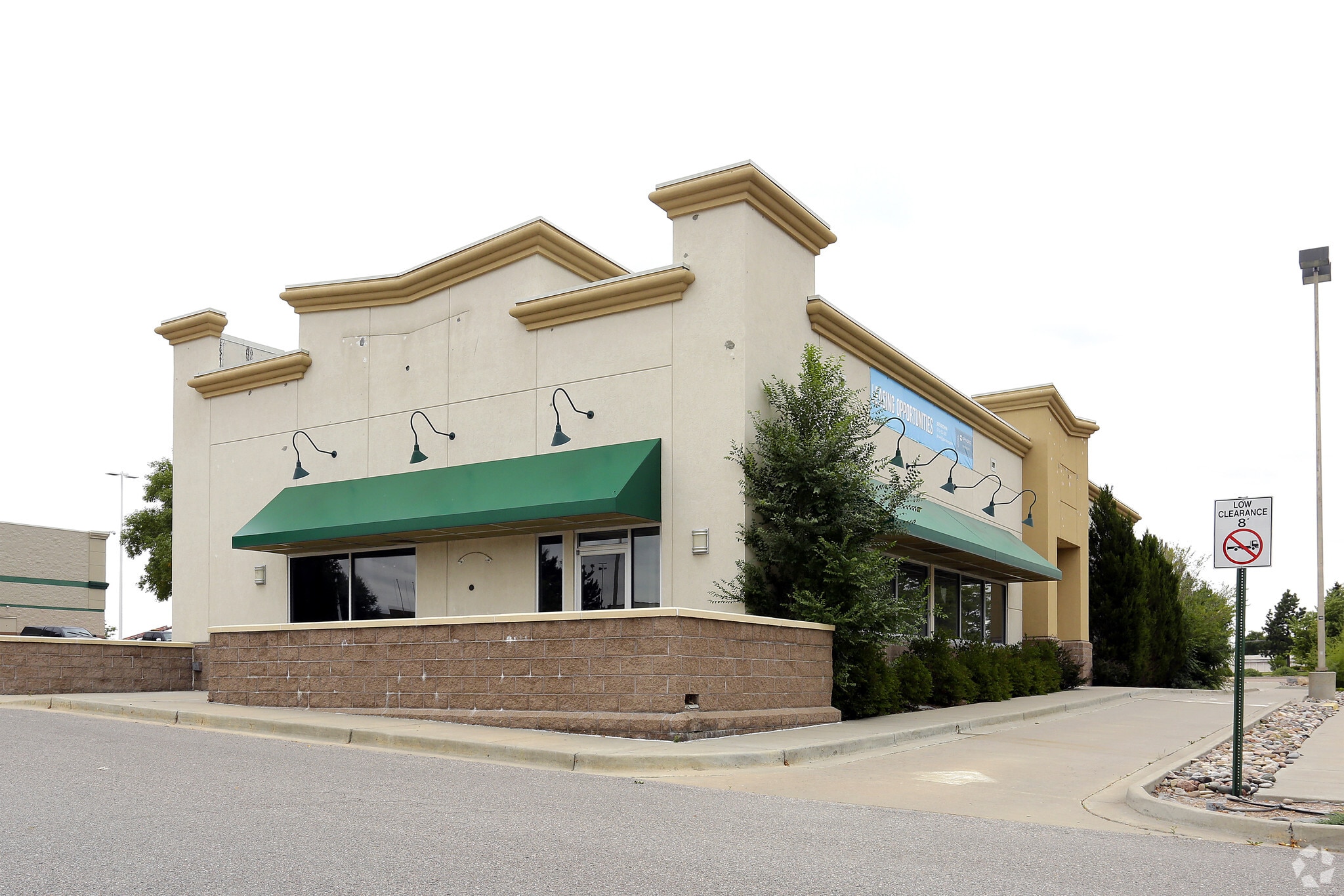 565 N Chelton Rd, Colorado Springs, CO for Sale