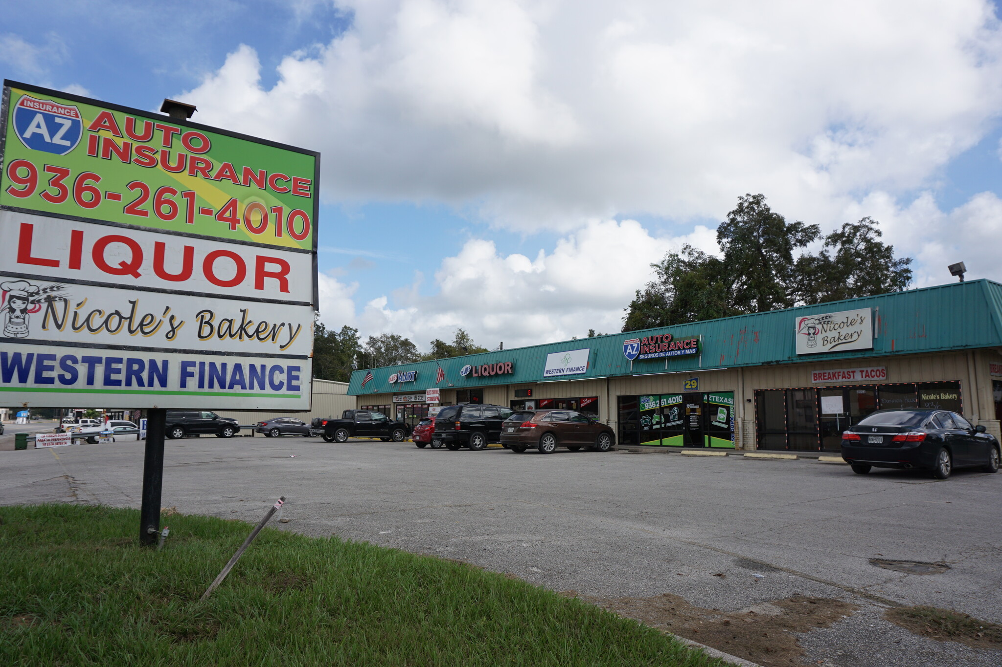 800 Main St, Liberty, TX for Sale