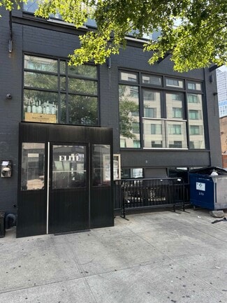 Brooklyn, NY Retail - 128 Metropolitan Ave