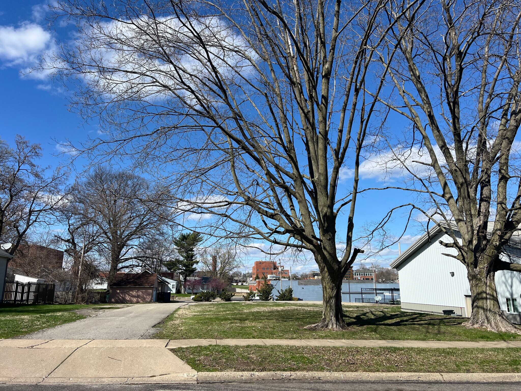 1219-1221 Sciota Ave, Peoria Heights, IL for Sale