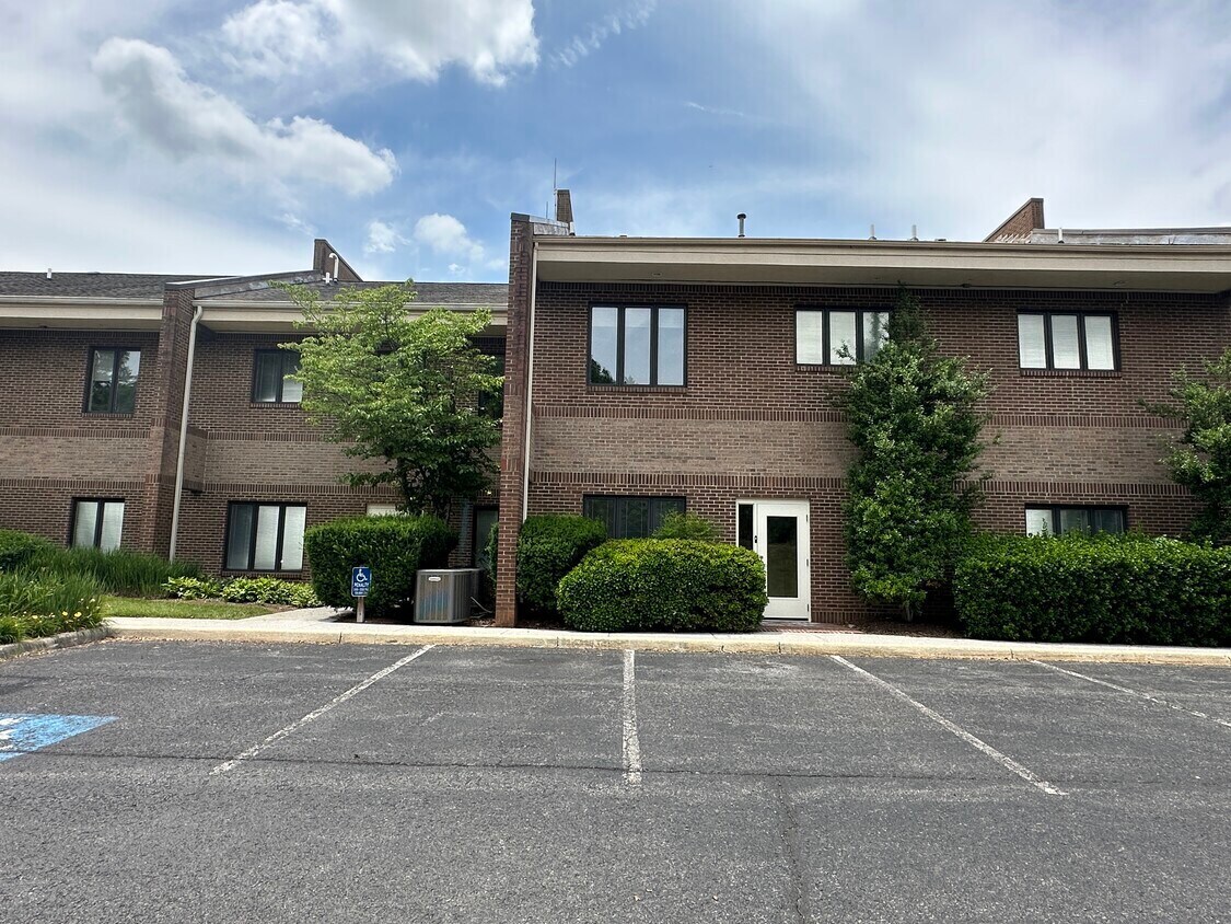 200 Professional Park Dr SE, Blacksburg, VA for Sale