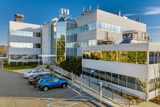 Huntington Station, NY Office, Office/Medical - 33 Walt Whitman Rd