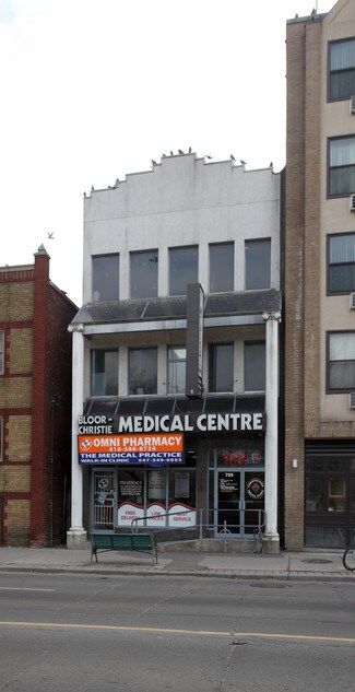 Toronto, ON Storefront Retail/Office - 799 Bloor St W