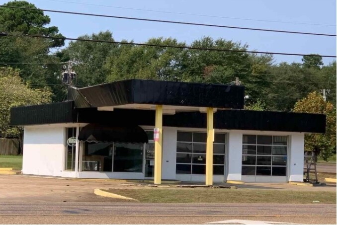 1201 N Louise St, Queen City, TX for Sale