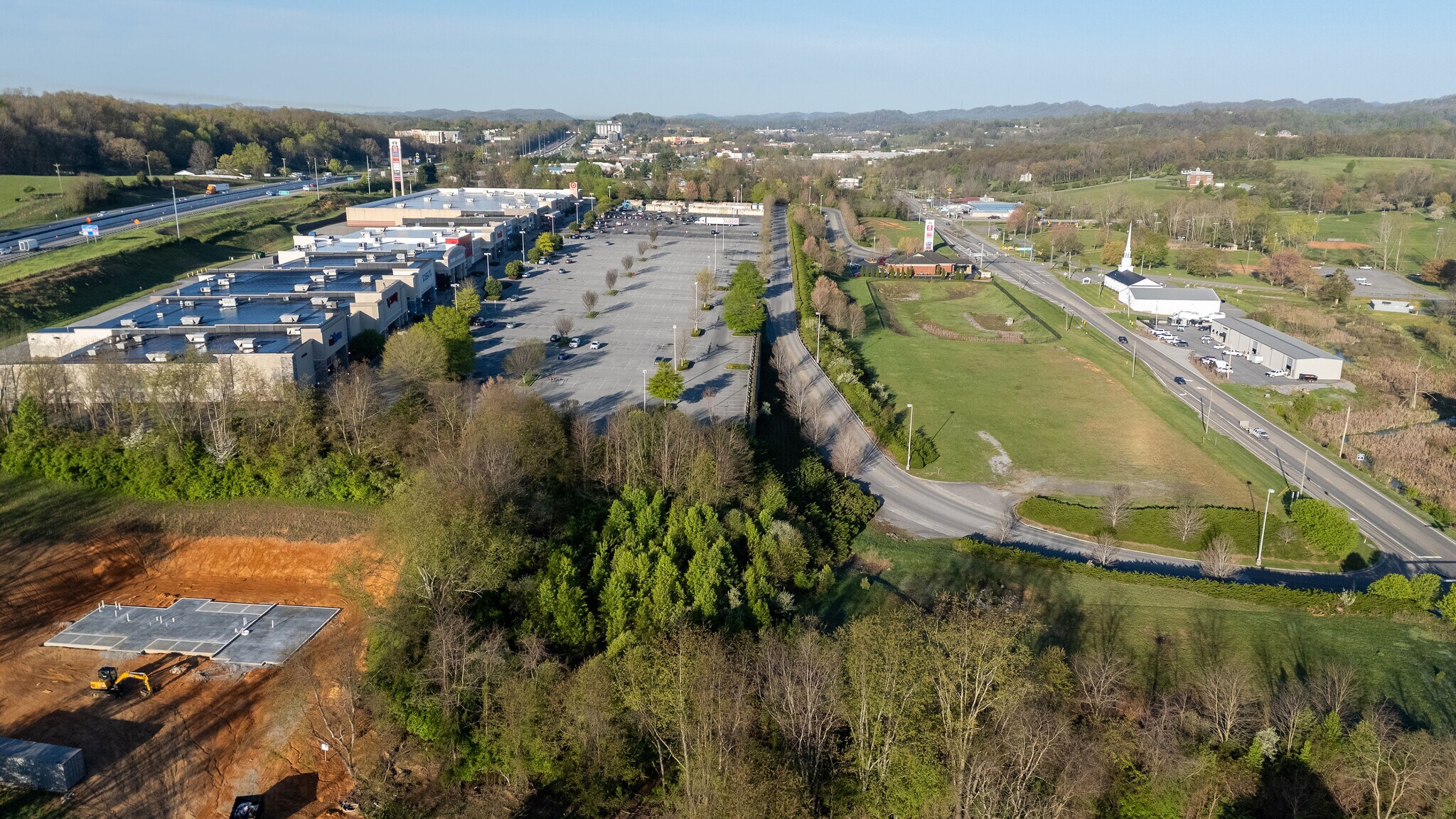 16600 Highlands Center Blvd, Bristol, VA for Rent