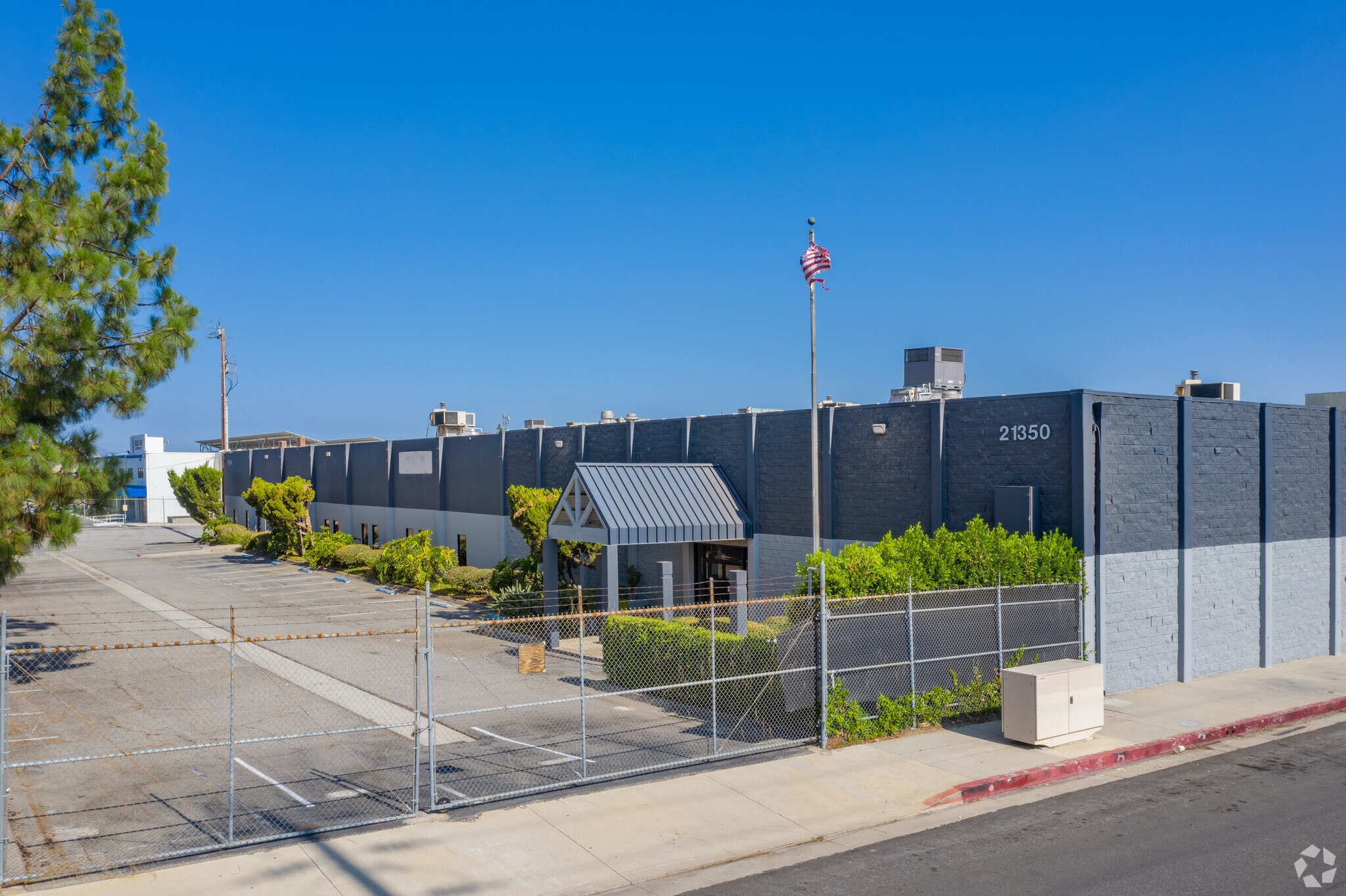 21350 Lassen St Chatsworth, CA 91311 Industrial Property for Lease on