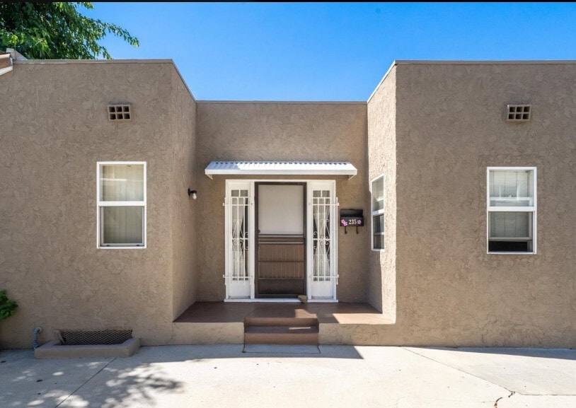 235 W Tujunga Ave, Burbank, CA for Sale