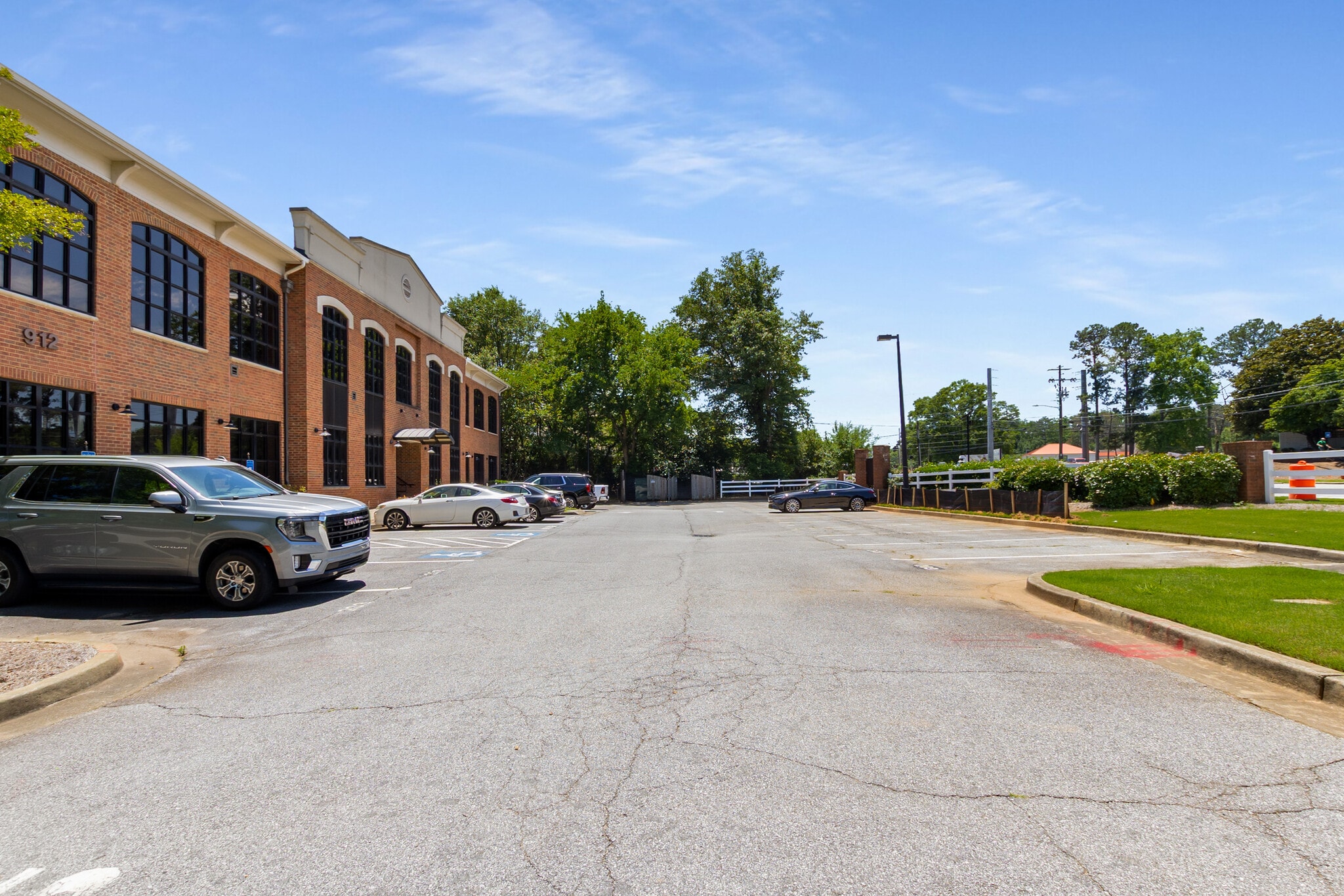 912 Holcomb Bridge Rd, Roswell, GA for Sale