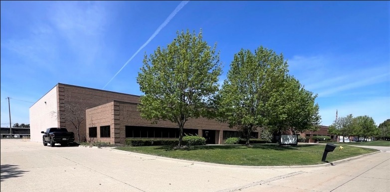 44621 Morley Dr, Clinton Township, MI for Rent