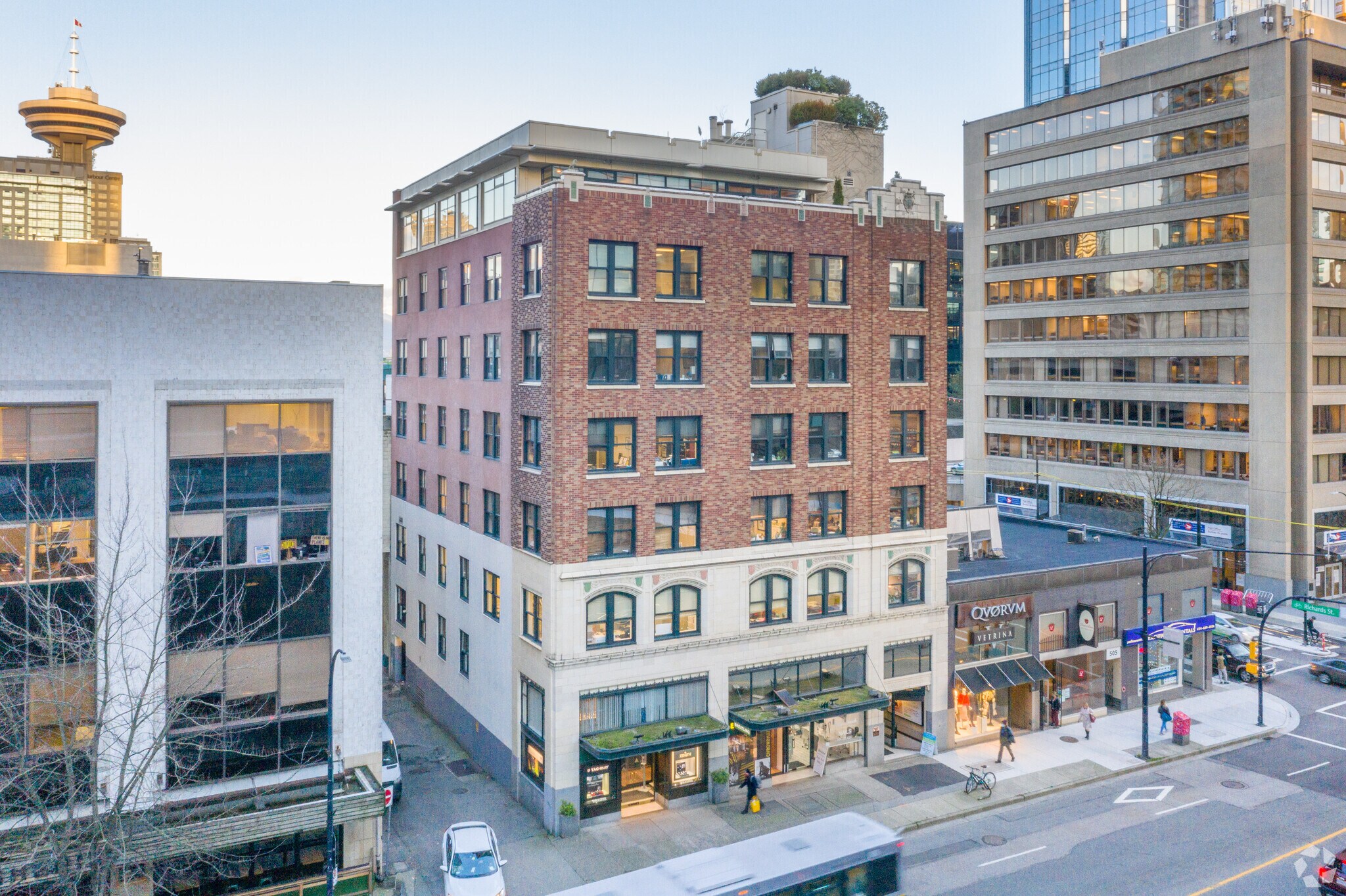 555-565 W Georgia St, Vancouver, BC for Rent