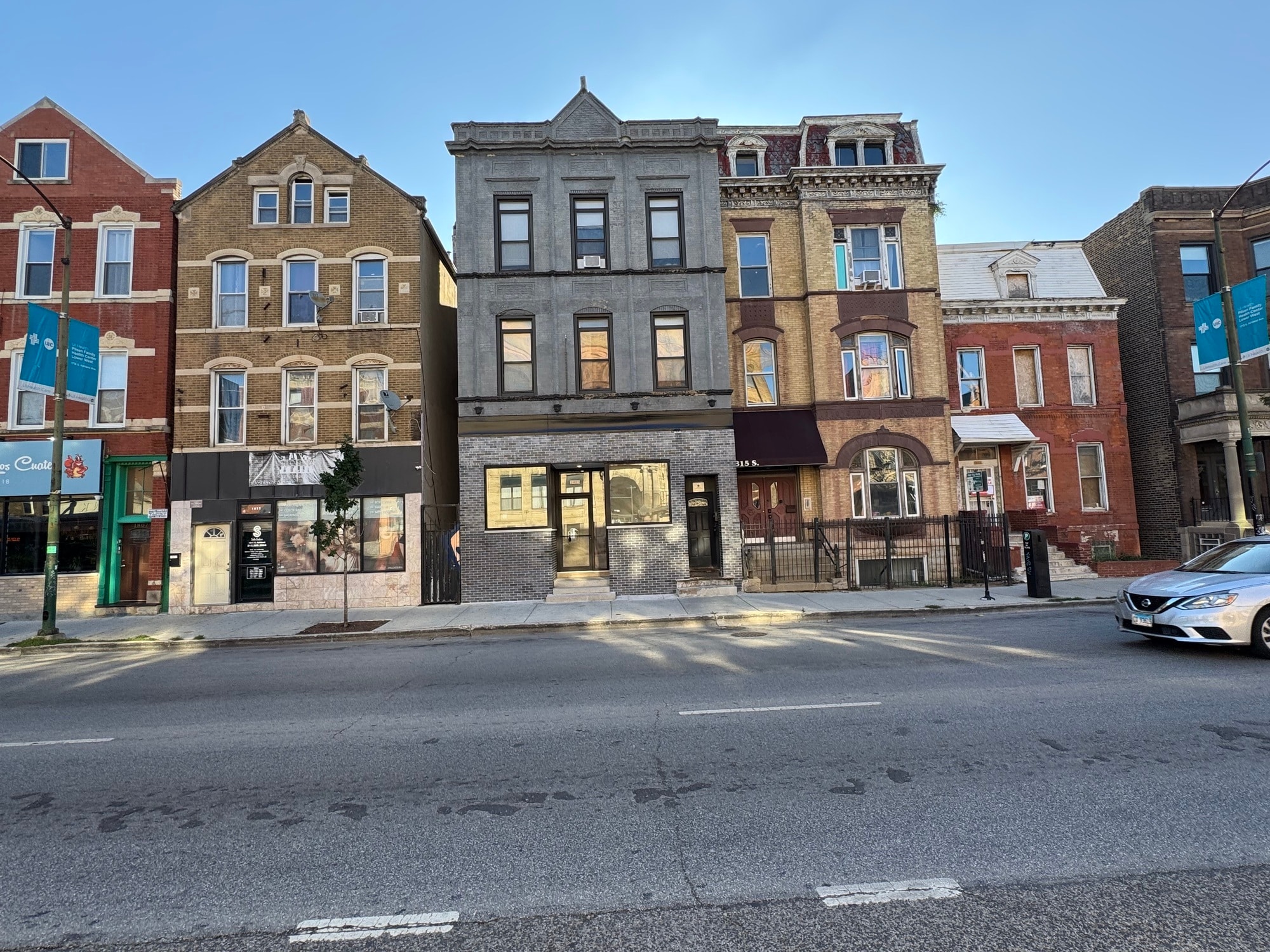 1813 S Ashland Ave, Chicago, IL for Sale