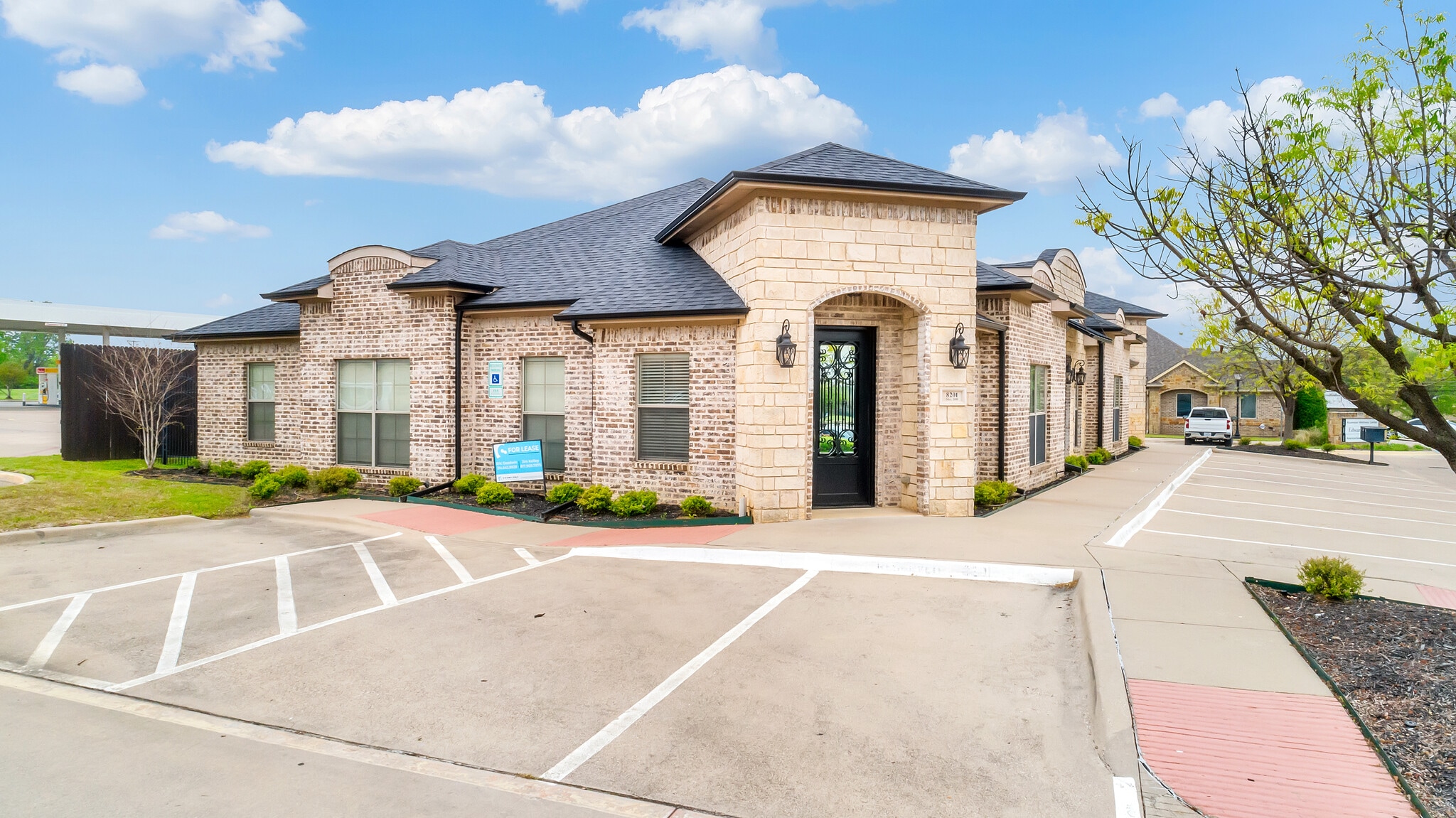 8201 Mid Cities Blvd, North Richland Hills, TX for Sale