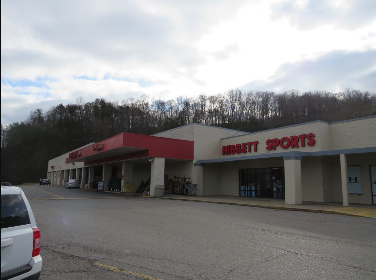 332344 N Mayo Trl Paintsville, KY 41240 Retail Property for Lease on