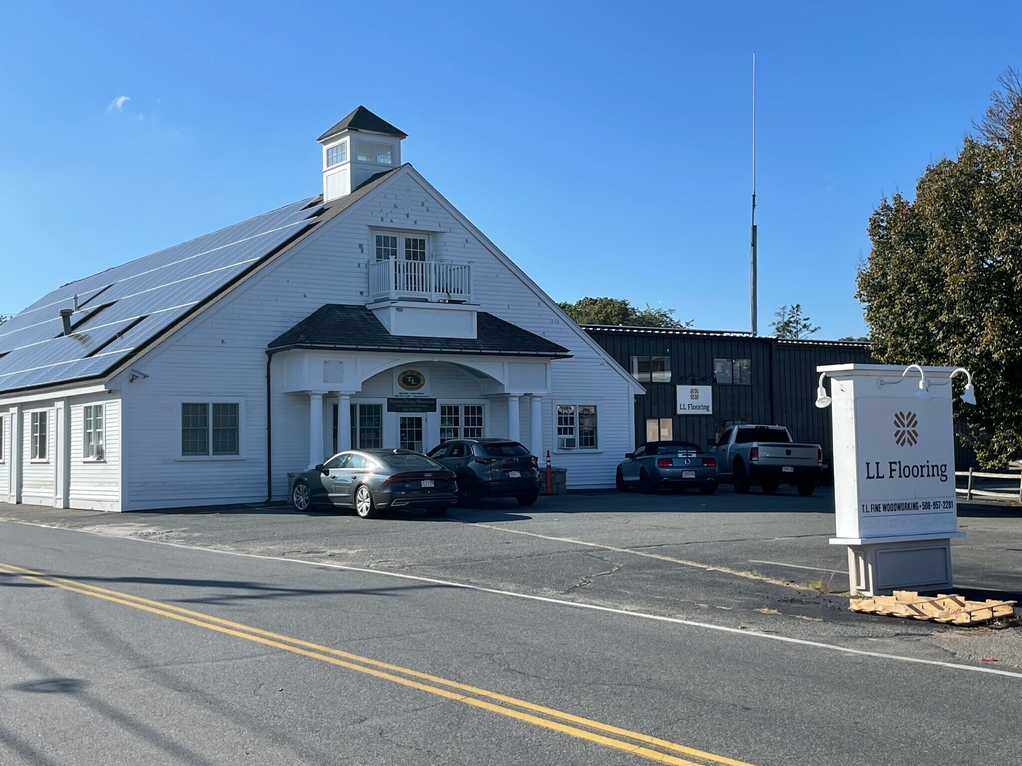20 Charles St Hyannis, MA 02601 Industrial Property for Sale on