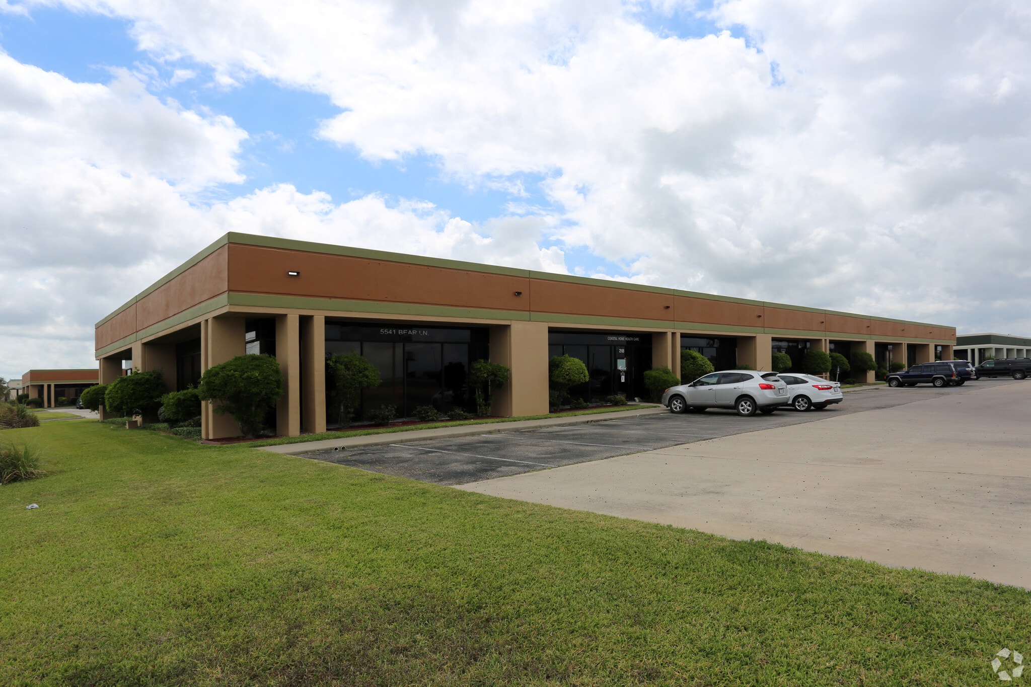 5541 Bear Ln, Corpus Christi, TX for Sale