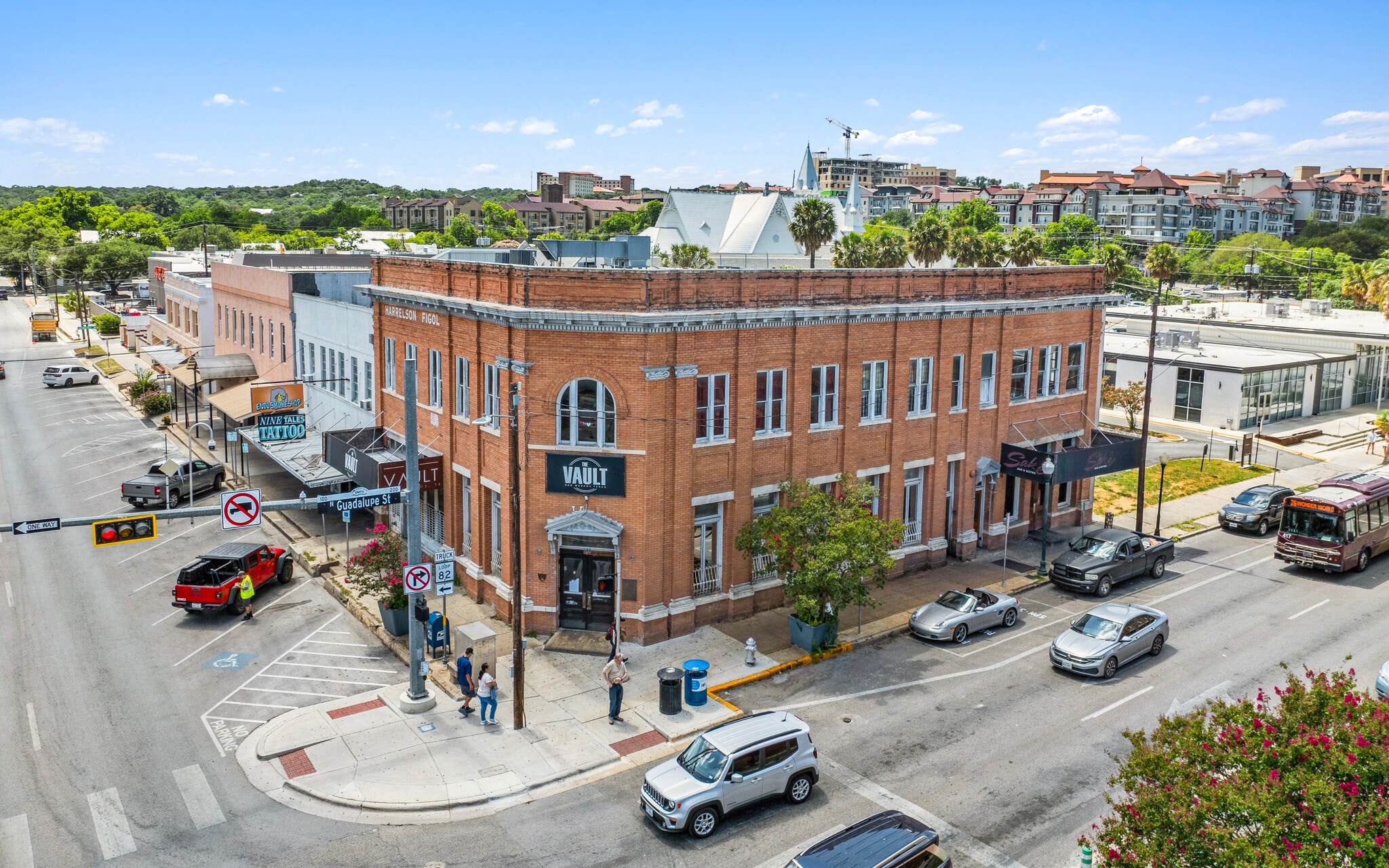 100 W Hopkins St, San Marcos, TX for Sale