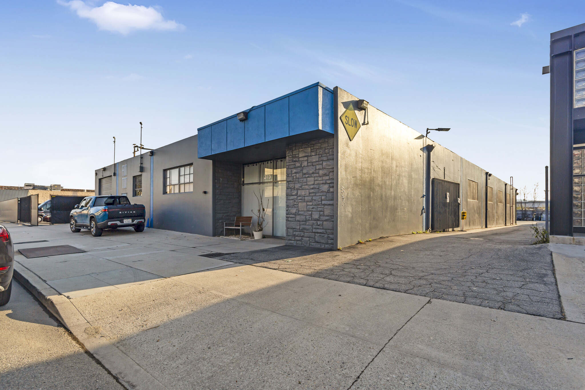 315 S Flower St, Burbank, CA for Rent
