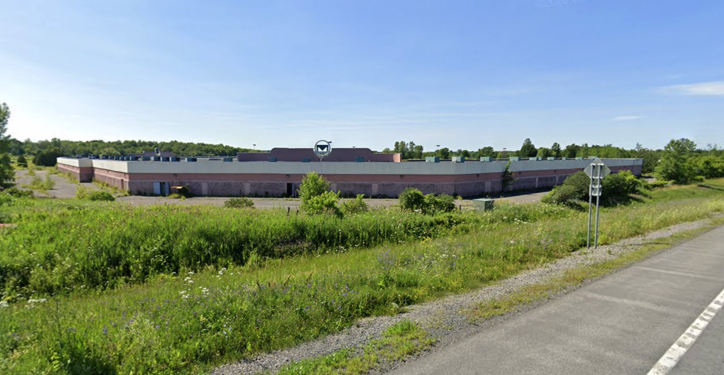 40 Miromar dr, Champlain, NY for Sale