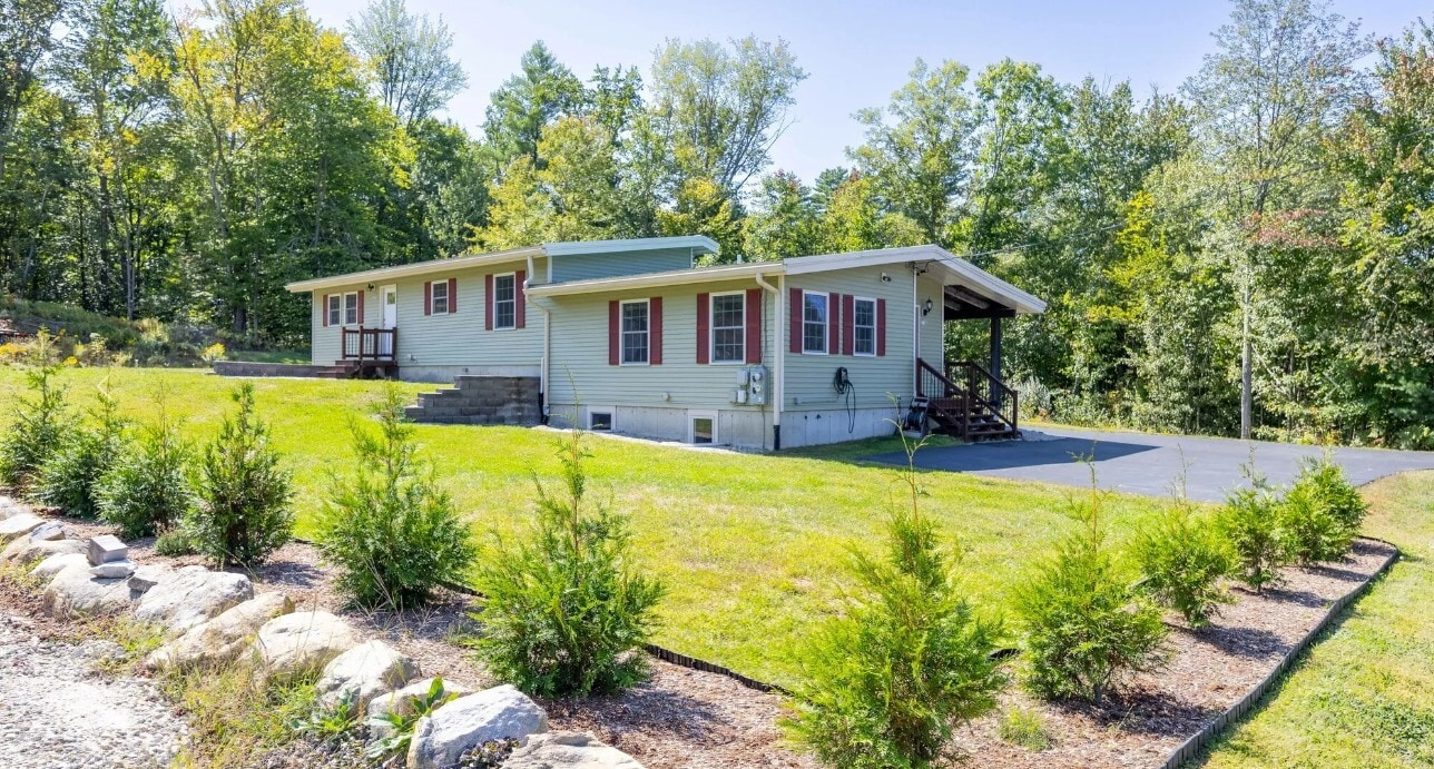 361A Dover Rd, Chichester, NH for Sale