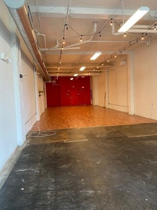 Bridgeport, CT Retail - 1123 E Main St