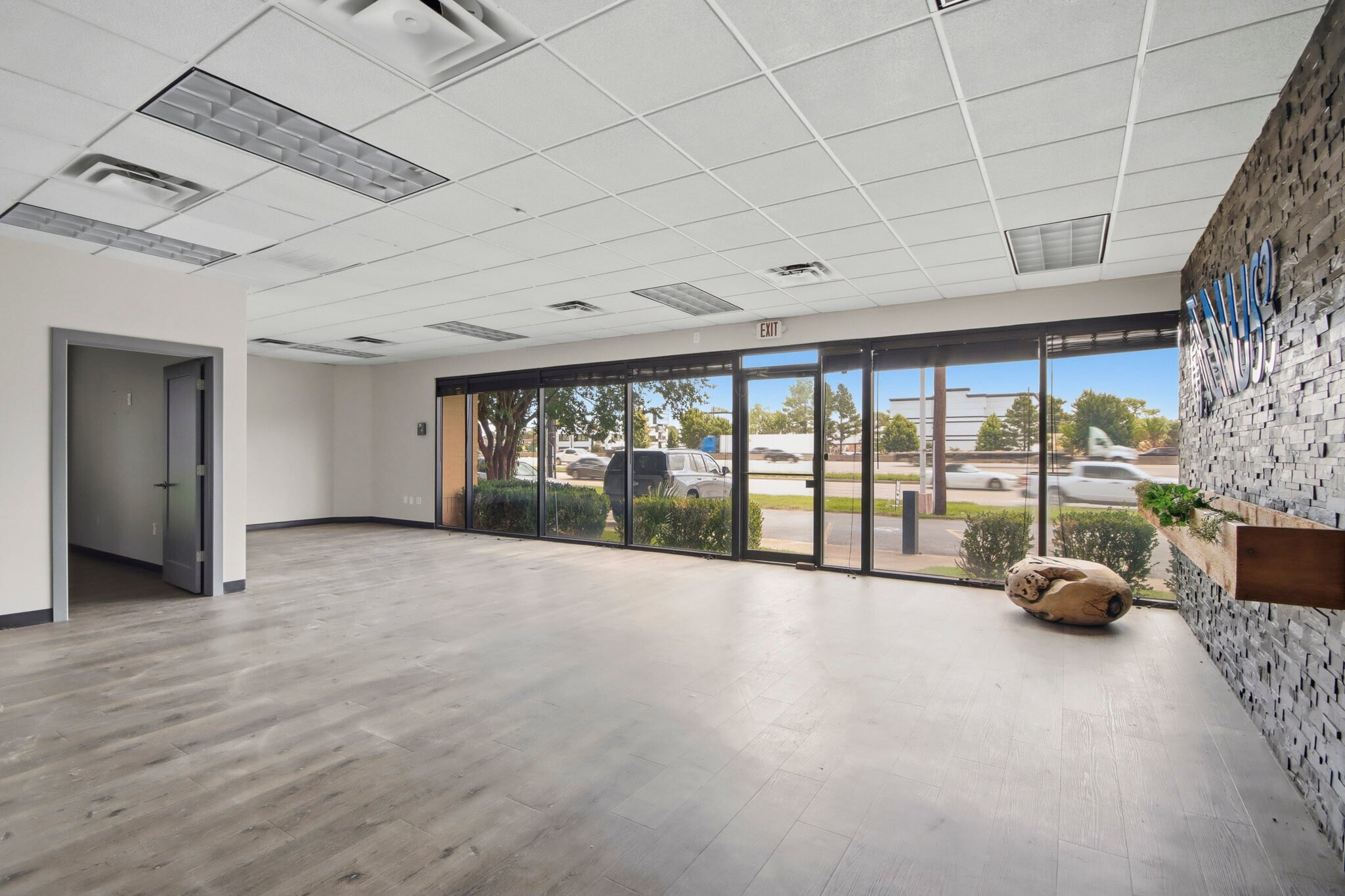 25307 I-45, Spring, TX for Rent