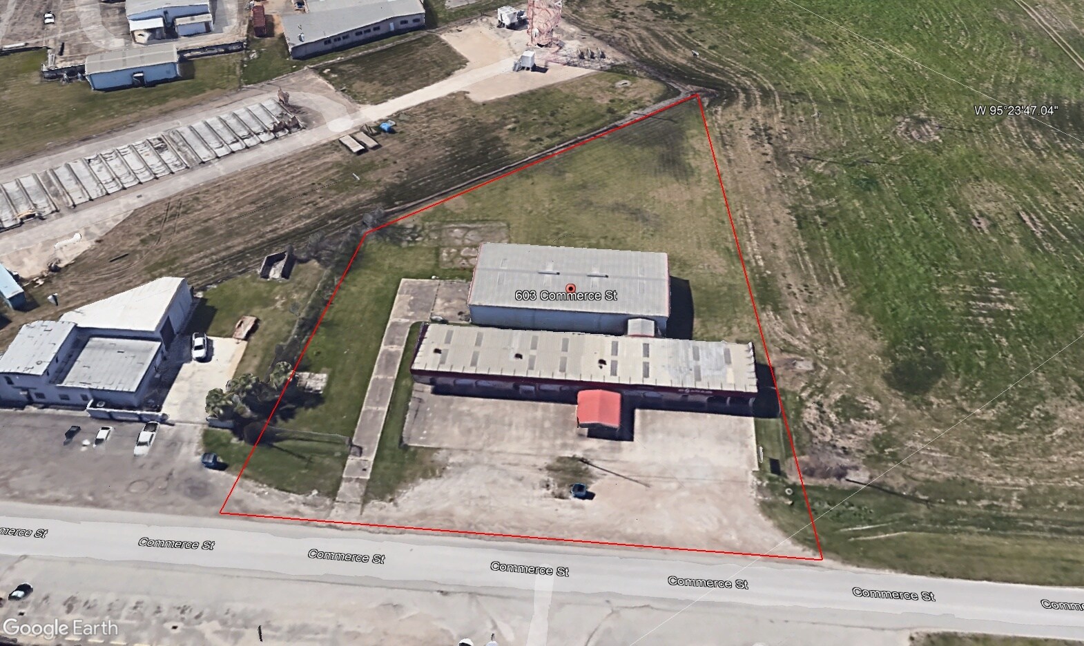 603 Commerce St, Clute, TX for Rent