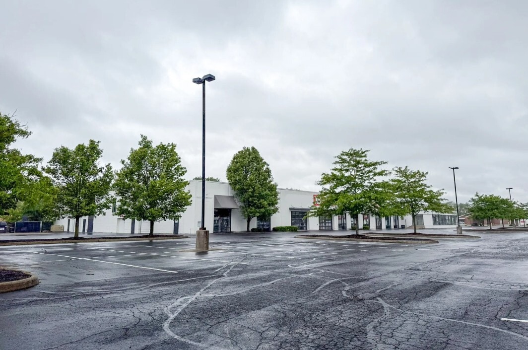 5055 E Main St, Columbus, OH for Sale