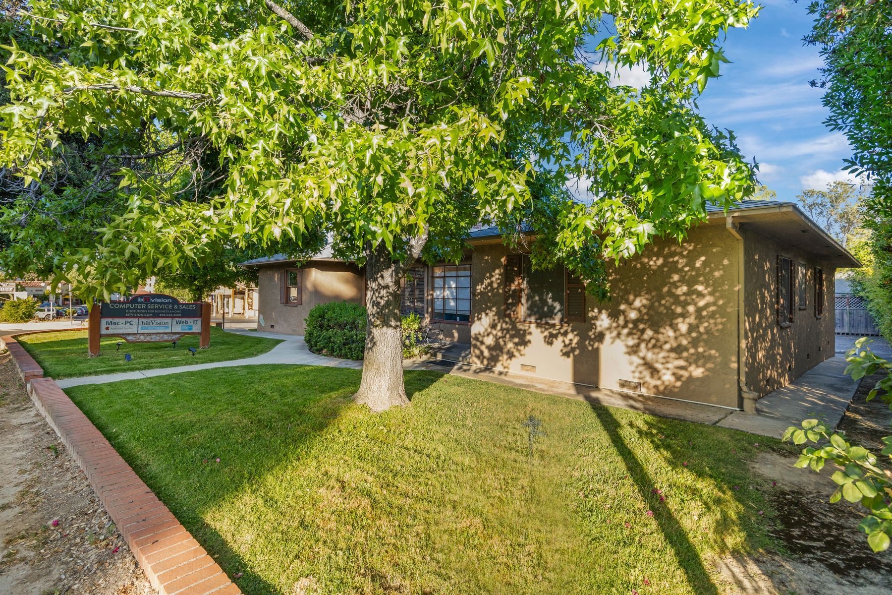 305 W Ojai Ave, Ojai, CA for Sale