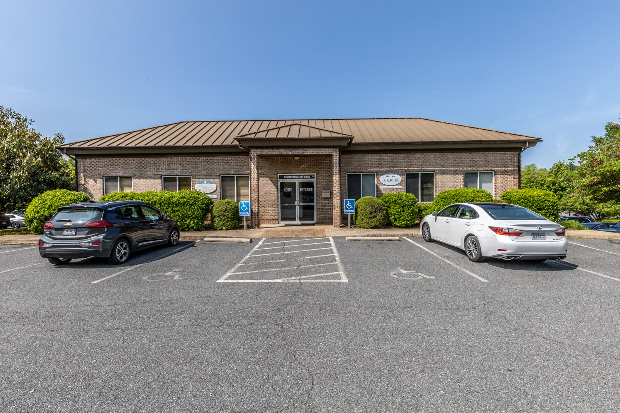 1410 Incarnation Dr, Charlottesville, VA for Sale