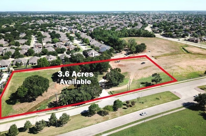 501 E Debbie Ln, Mansfield, TX for Sale