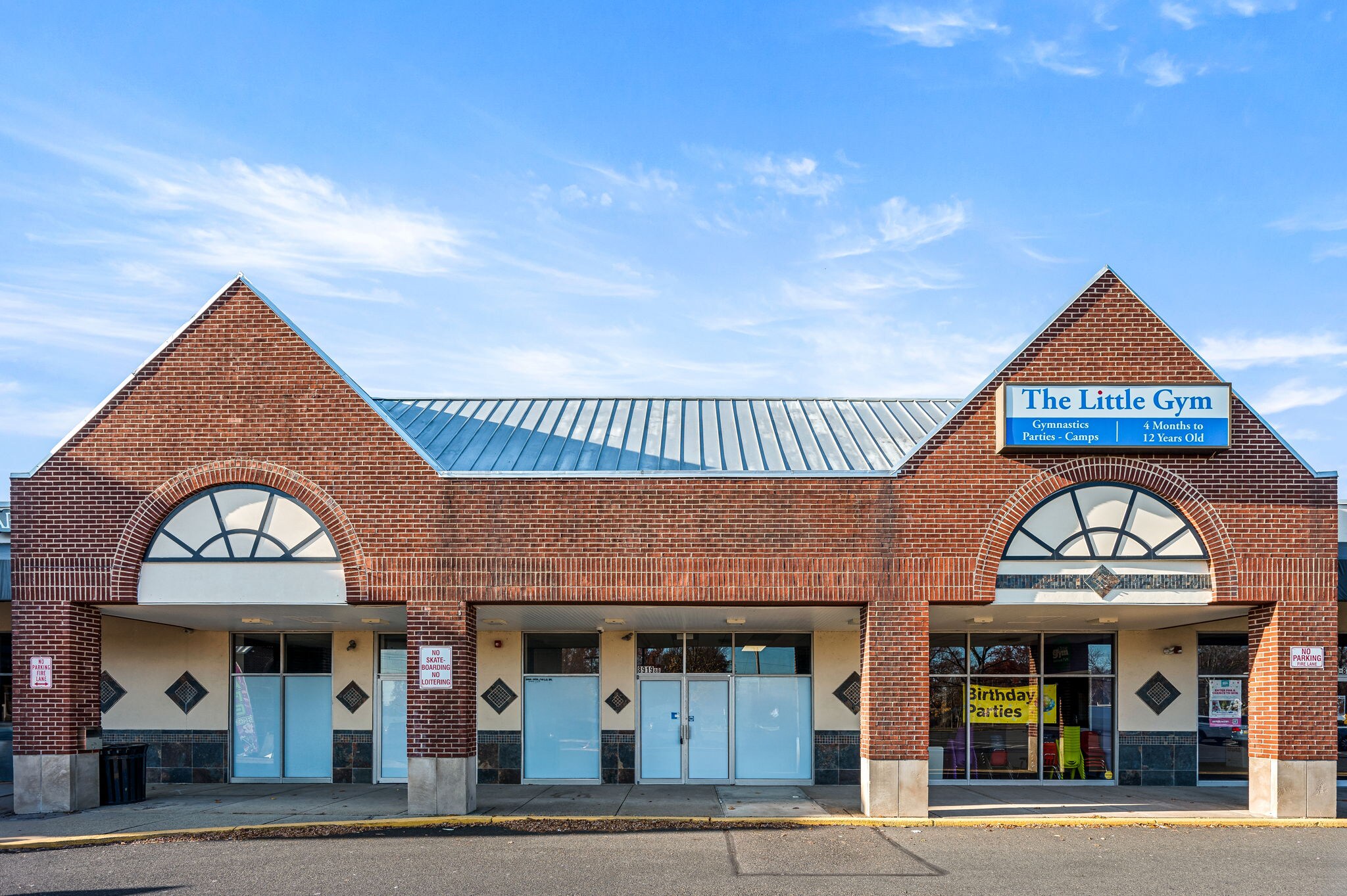 8919 New Falls Rd, Levittown, PA for Rent