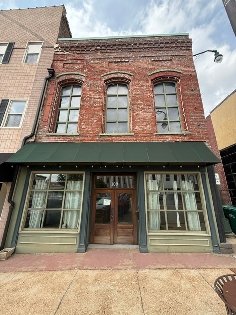 109 E Lafayette St, Jackson, TN for Sale