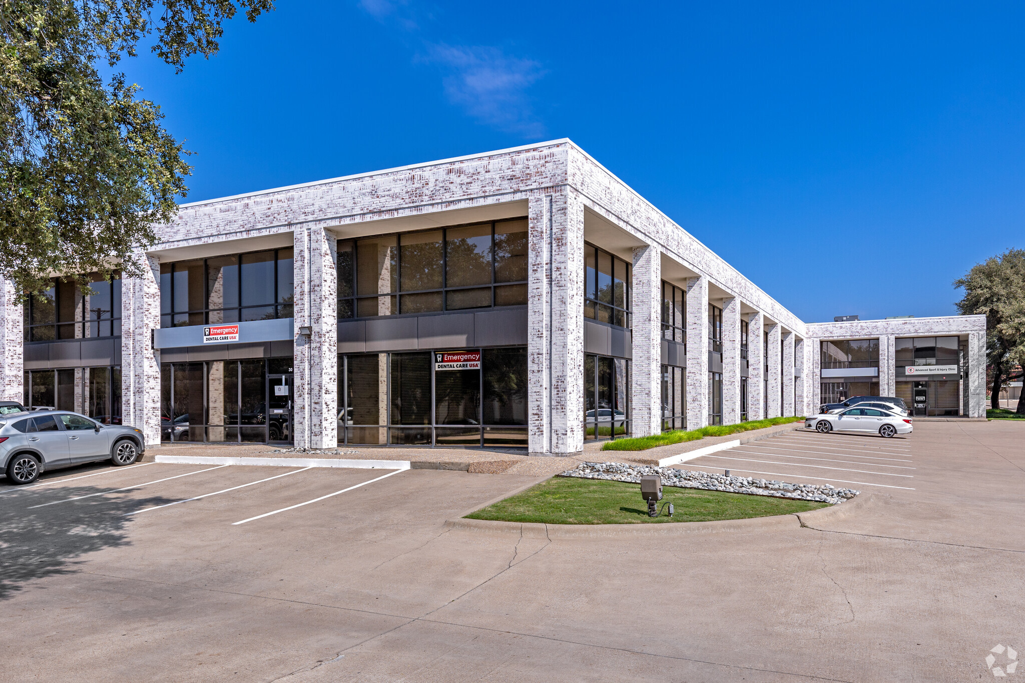 4801 Spring Valley Rd, Farmers Branch, TX for Rent