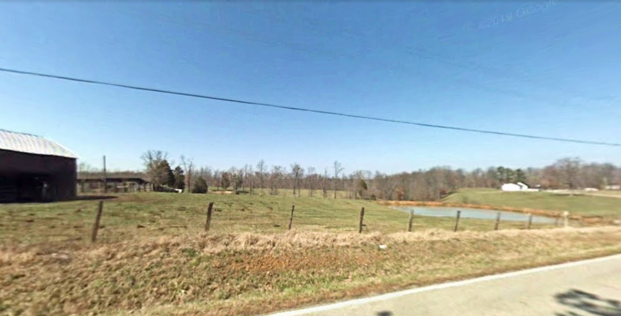 5088 Old Marion Rd, Cunningham, TN for Sale